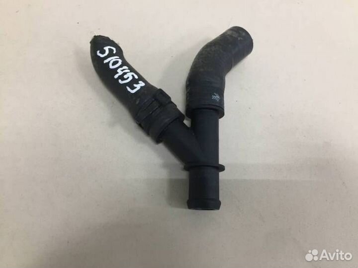 Тройник системы охлаждения Skoda Karoq 2017