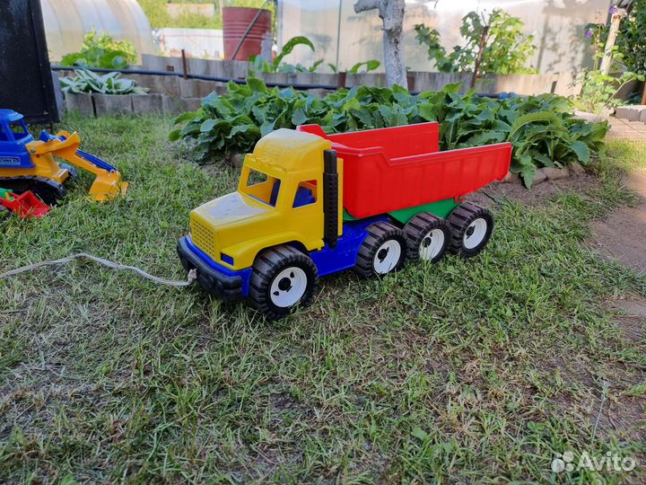 Грузовик большой