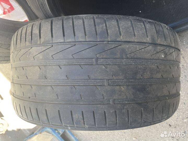 Yokohama Advan S.4 265/35 R18