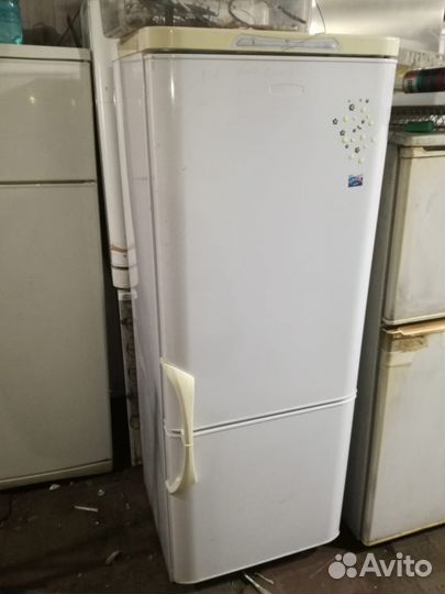 Холодильники бу маленькие и большие