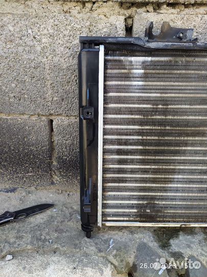 Радиатор охлаждения приора 2