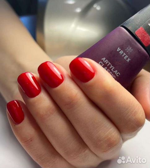 Маникюр с покрытием гель-лаком