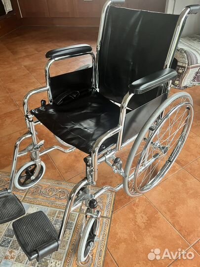 Коляска инвалидная Barry B3