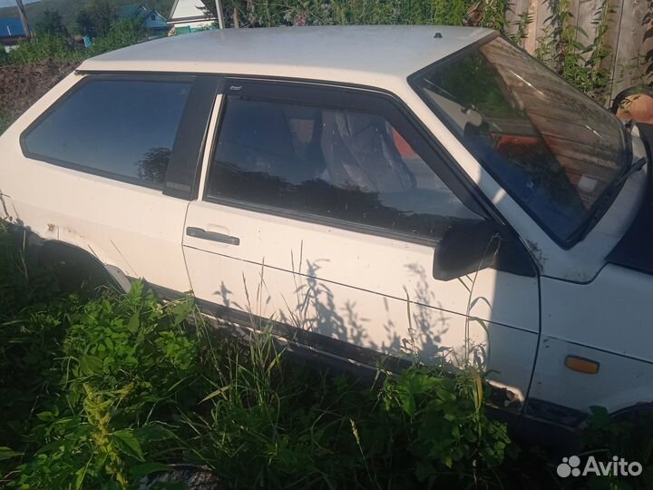 Боковое стекло ваз 2108