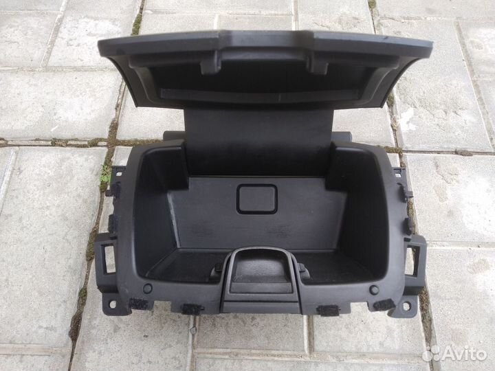 Бардачок Chevrolet Cruze седан 1.6 2013