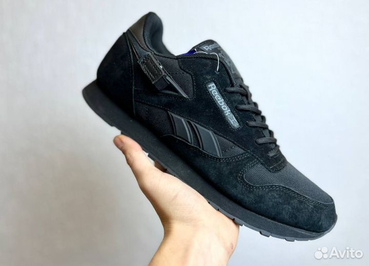 Кроссовки Reebok спортивные