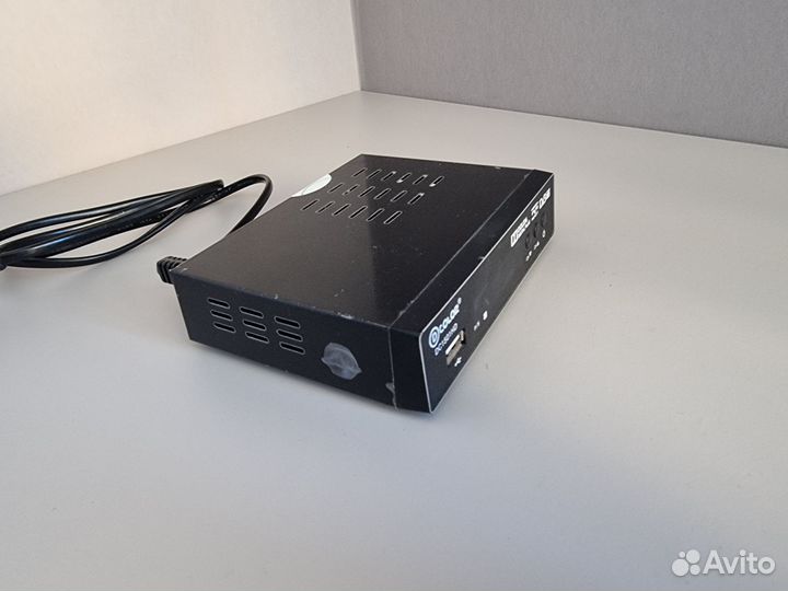 Цифровой телевизионный приёмник + TV антенна dexp