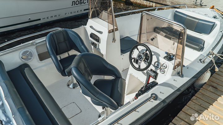 Аренда катера красавчик с капитаном