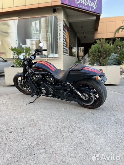 Harley-Davidson v-rod