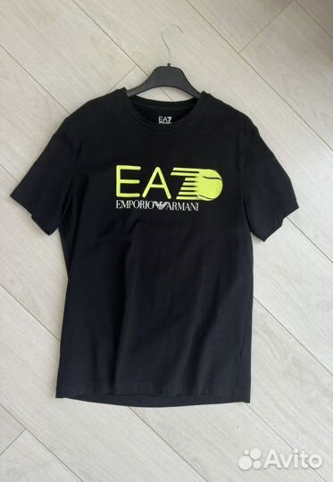 Футболка еа7 размер М