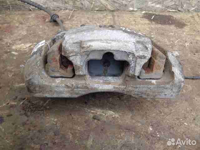 Суппорт передний левый BMW 5-Series F10