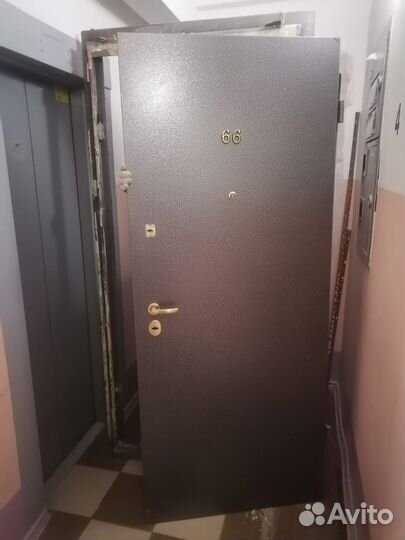 Дверь входная металлическая