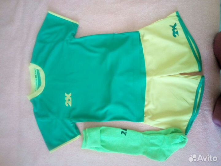 Форма:футболка,шорты,гетры,футзалки, щитки