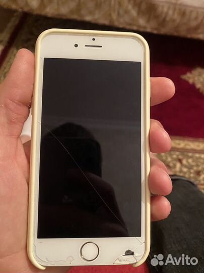 Телефон iPhone 6s