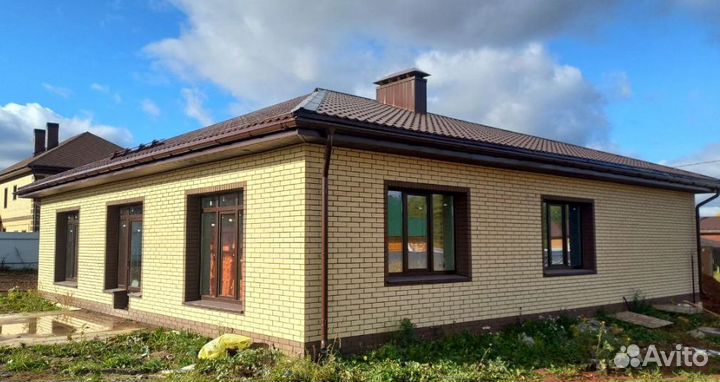 Строительство домов. Строительная бригада