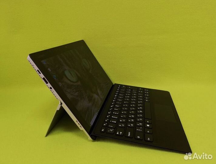 Хороший бу ноут планшет Lenovo Miix i5 8 гб SSD
