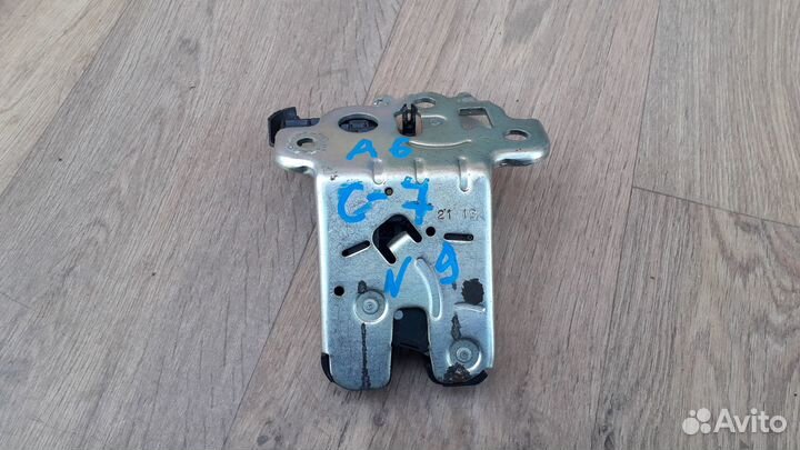 Замок крышки багажника №9 Audi A6 (C7) 2014