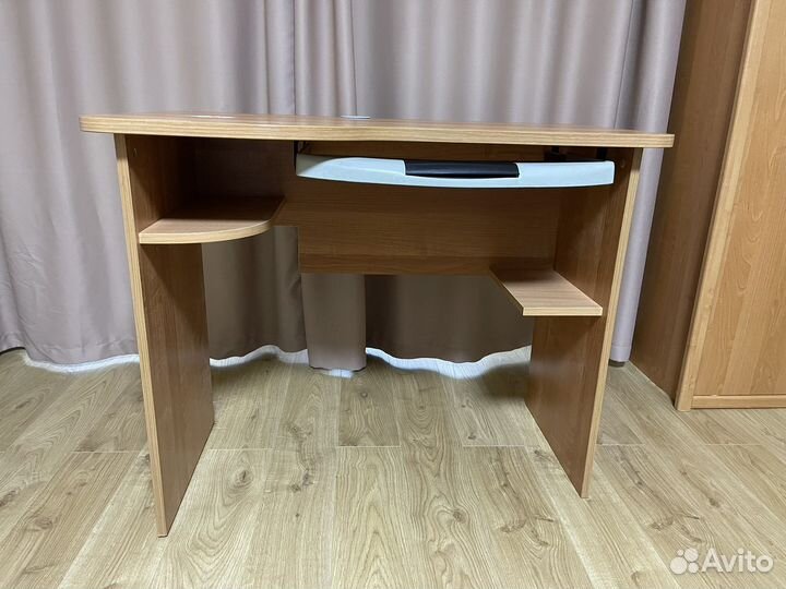 Компьютерный стол бу