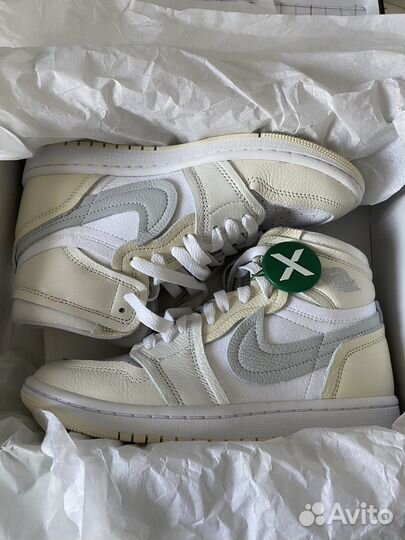 Кроссовки Nike air jordan женские 37,5 р