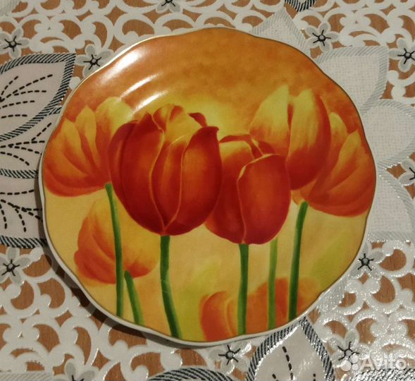 Чайные чашки с блюдцами