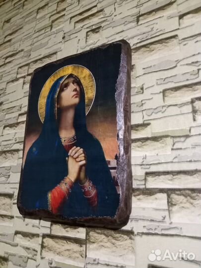 Икона Божией Матери «Скорбящая Румынская»