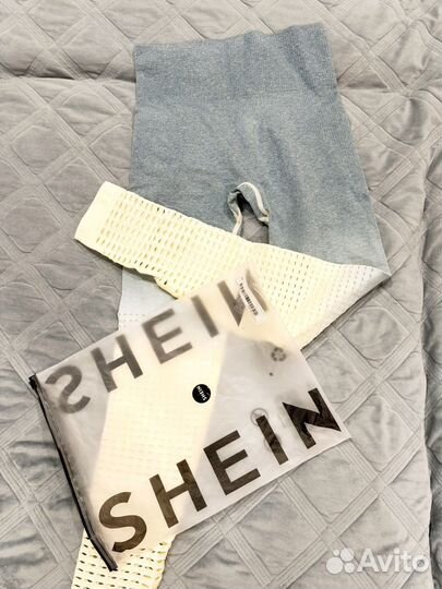 Спортивный костюм женский