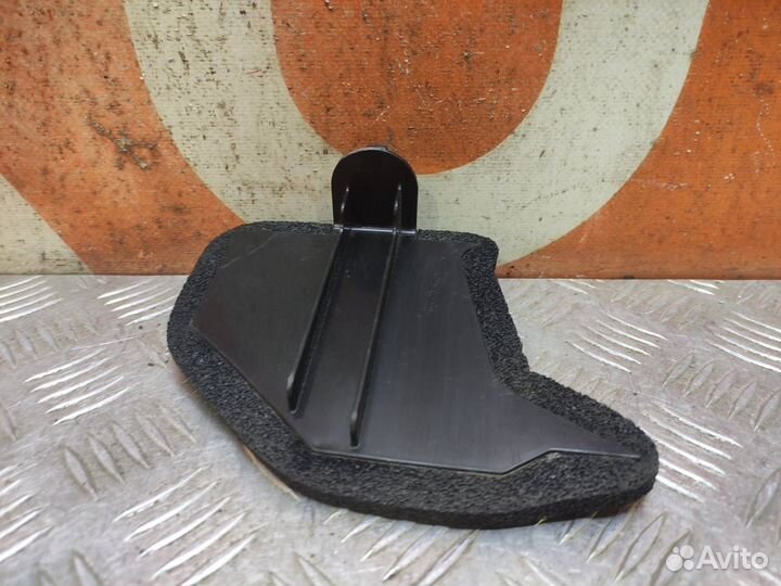 Пыльник радиатора левый Toyota Rav4 4 CA40