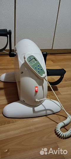 Велотренажер с электродвигателем Titan LY-901-MB