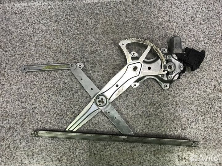 Стеклоподъемник передний правый Toyota Camry 40