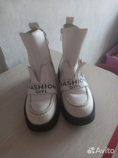 Ботинки для девочки