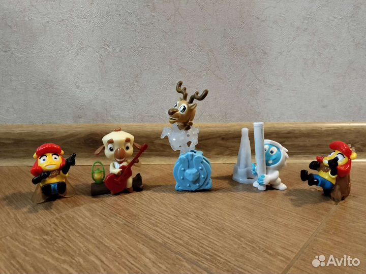 Игрушки Киндер макси