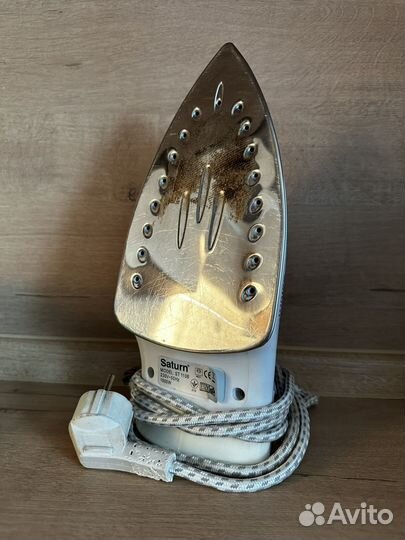 Утюг saturn
