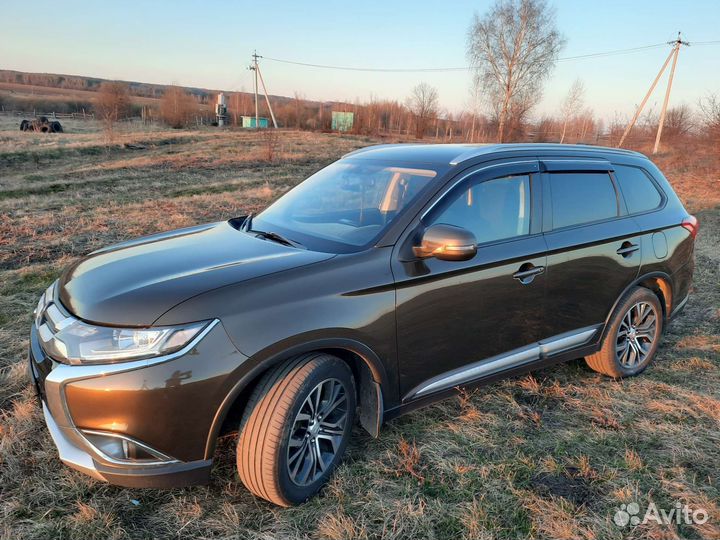 Mitsubishi Outlander 2.4 CVT, 2017, 150 000 км