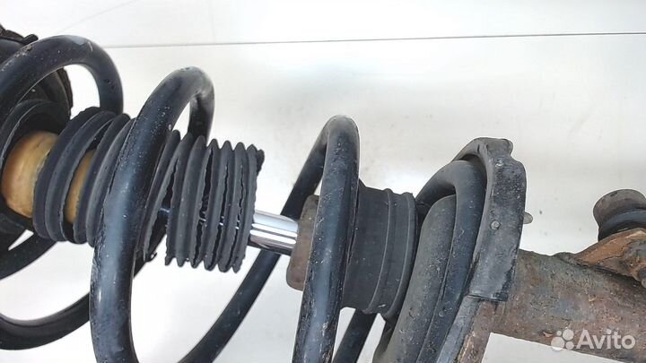 Амортизатор подвески Toyota Highlander 2, 2013