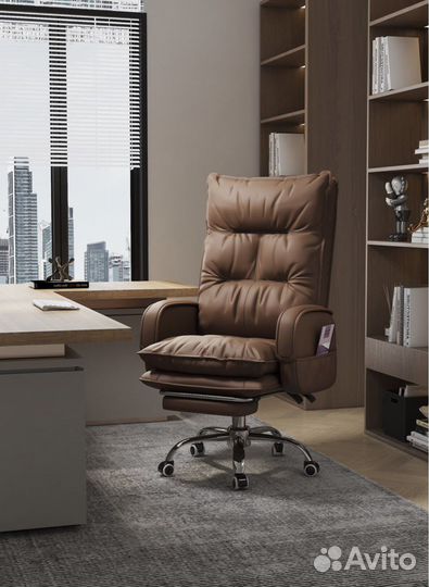 Кожанное компьютерное кресло руководителя