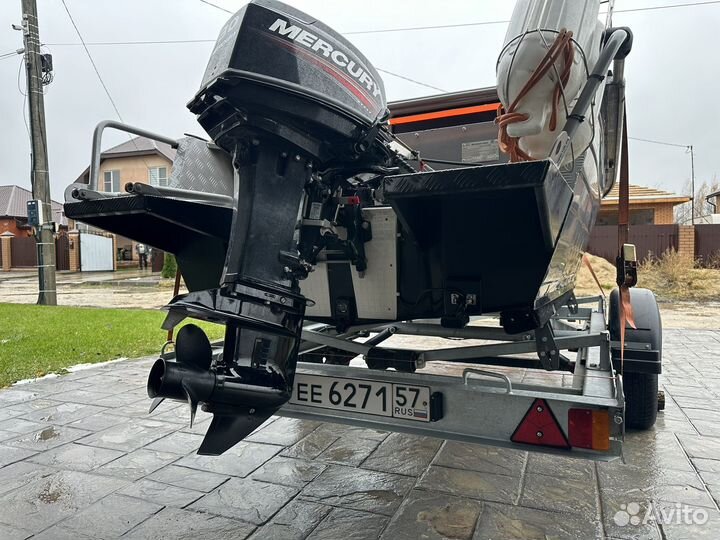 Лодка Wyatboat 390