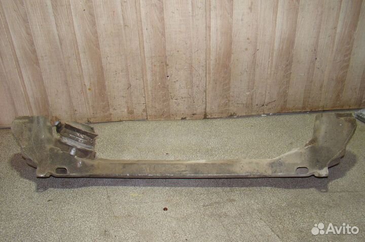 Балка подмоторная Audi A8 (D3)