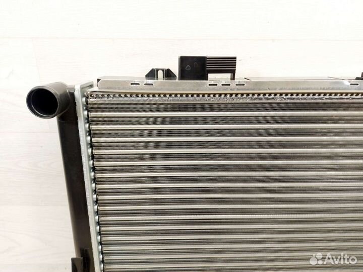 Радиатор охлаждения Mercedes E (W210) 1995-2003
