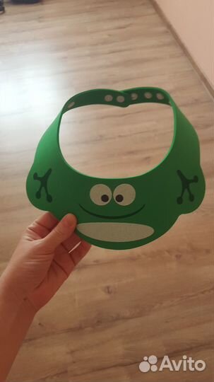 Круг для купания новорожденных. Козырек в подарок