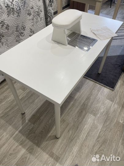 Стол для маникюра с вытяжкой бу