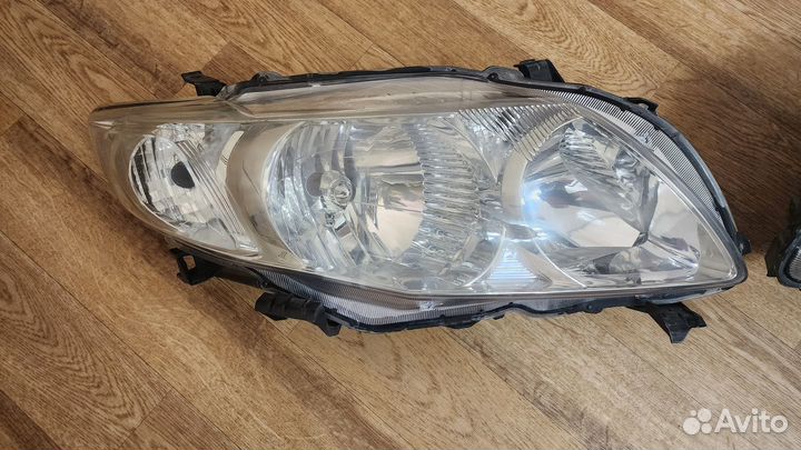 Фары оригинальные Toyota Corolla 150 2006-2010