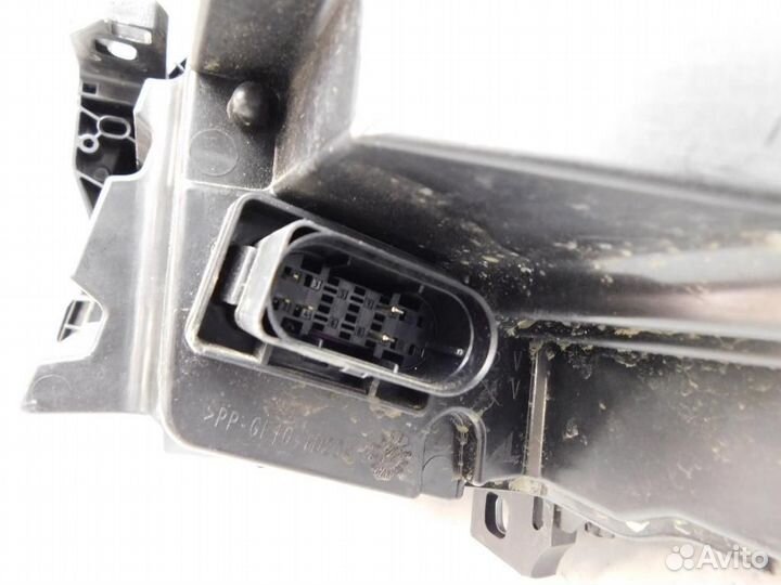 Фара правая Mercedes-Benz GLA-Class