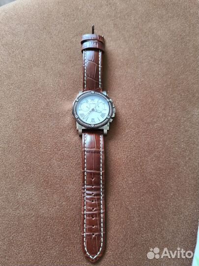 Часы Le Vian LV808