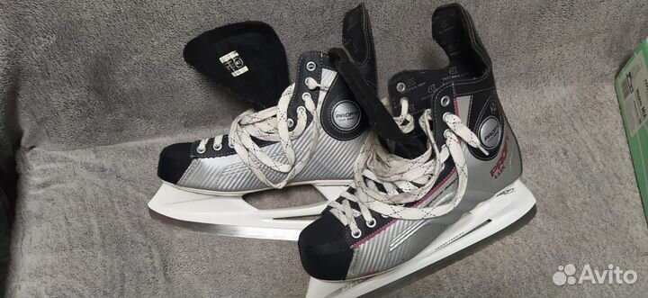 Коньки хоккейные 45 размер