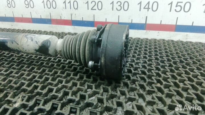 Полуось передняя правая (приводной вал, шрус)