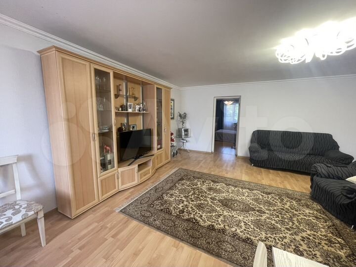 3-к. квартира, 90 м², 3/5 эт.