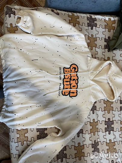 Кофты и куртки