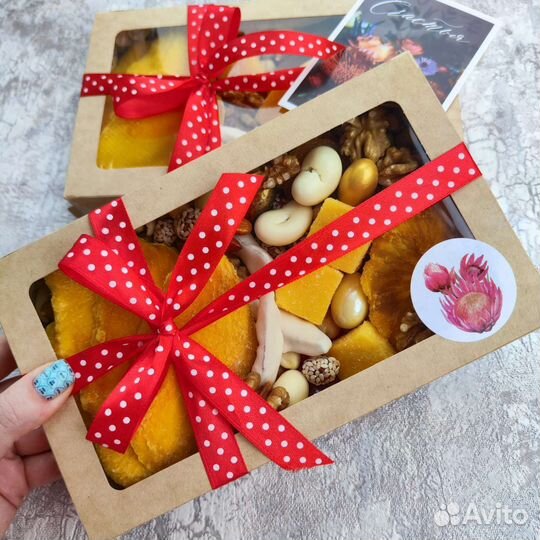 Подарок орехи и сухофрукты 1 сентября