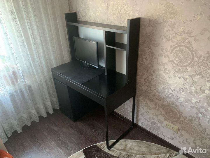 Письменный стол IKEA микке