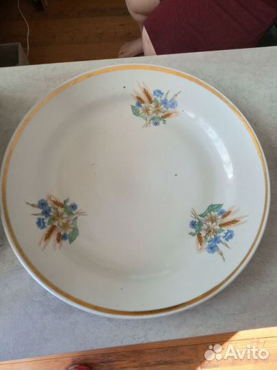 Фарфоровые тарелки СССР блюда и селедочницы